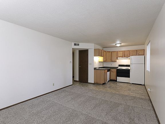 2nd image of 1728 S 14th St #4