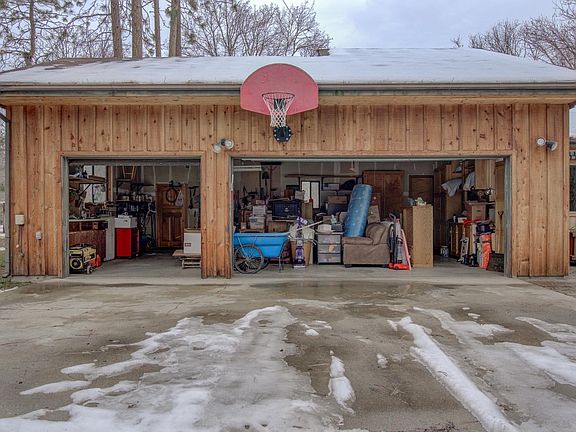 3rd image of 237 Hammond Rd