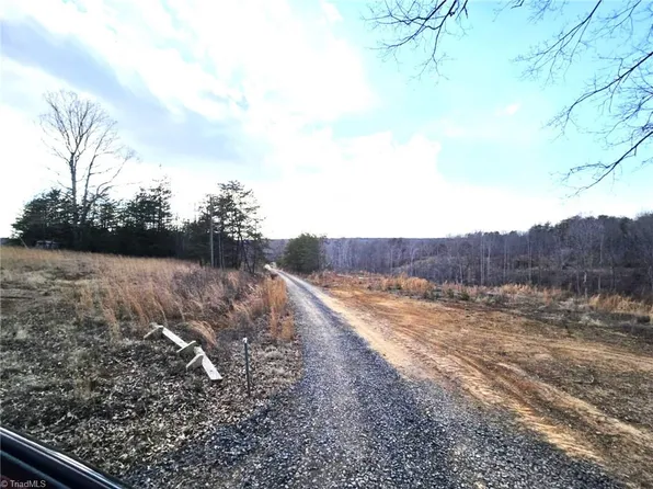 200 McCollum Rd, Madison, NC 27025