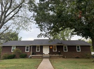 214 Rosehill Dr #B, Goodlettsville, TN 37072