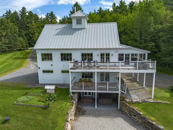 420 Ray Hill Road, Wilmington, VT 05363