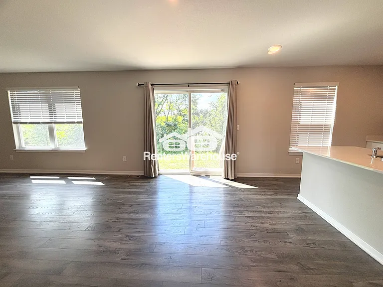 150 Dakota Cir — Photo 12