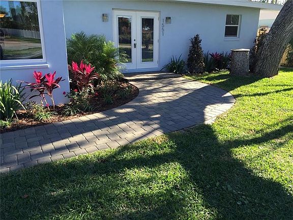 3rd image of 1551 John Anderson Dr