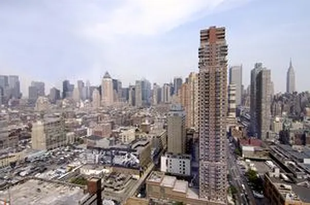 Sold by Douglas Elliman | media 25
