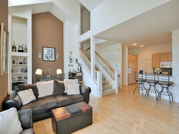4th image of 128 Woodhill Dr