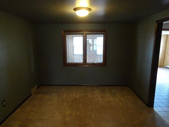 5th image of 14235 Wayne Dr