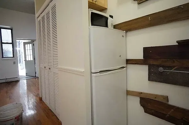 Rented by Crosstown Apartments NYC | media 14