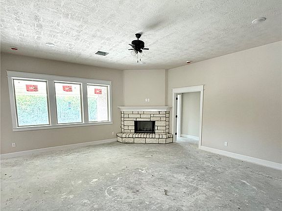 2nd image of 3608 Park Oak Dr