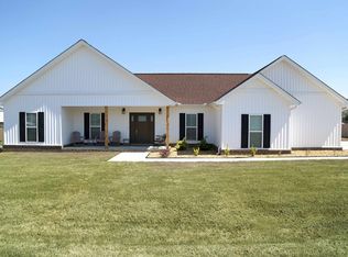 340 Skyview Cir, Muscle Shoals, AL 35661