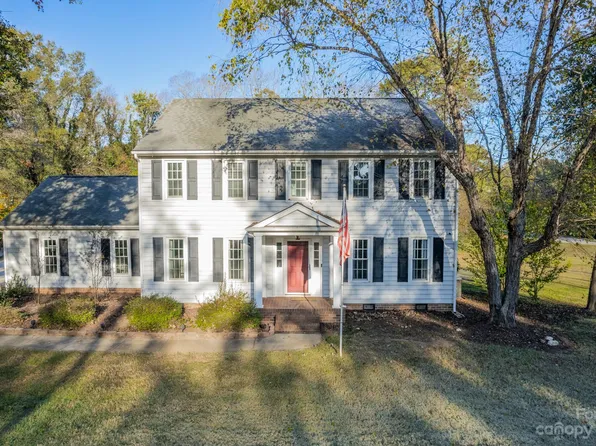 3743 Amarillo Dr SW, Concord, NC 28027