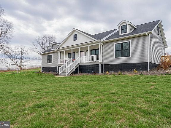 2nd image of 4723 Smith Creek Rd