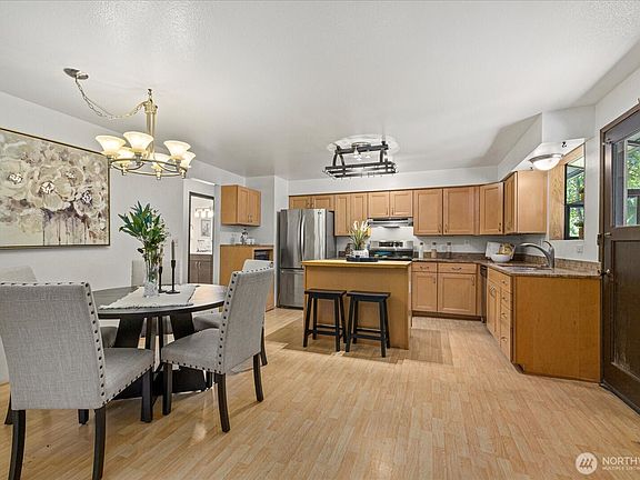 5th image of 7223 NE 160th Street
