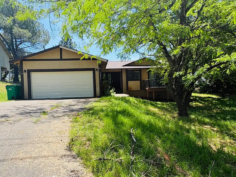 23457 Amber Ct — Photo 3