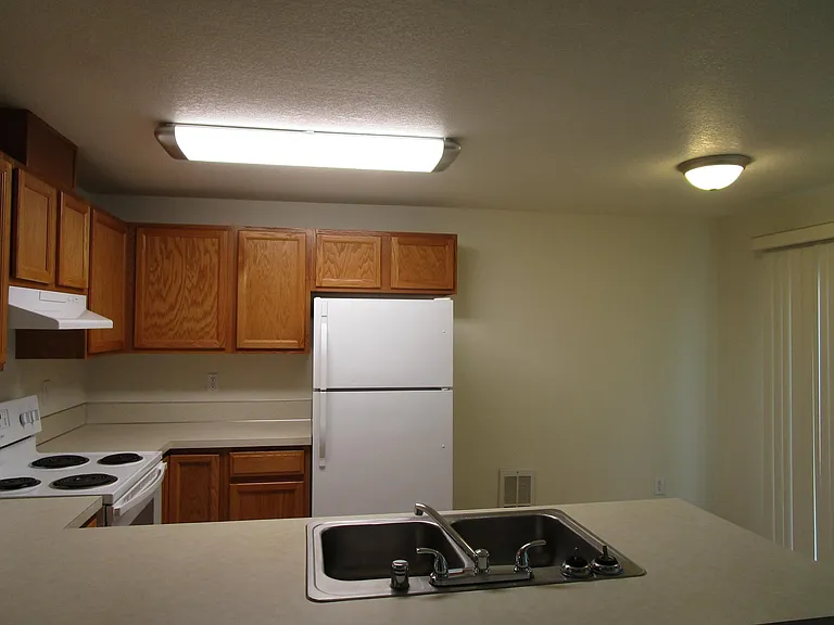 1116 Golf Club Rd SE — Photo 4