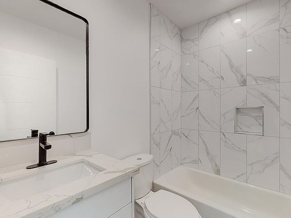 5th image of 234 1/2 N Burlington Ave #234.500