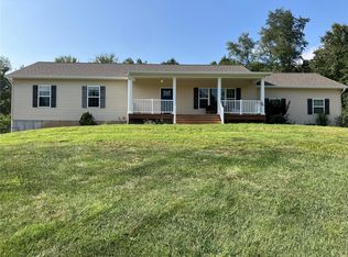 9049 Old Lemay Ferry Rd, Hillsboro, MO 63050