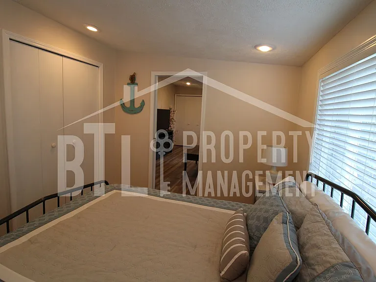 12 Lakehaven Dr — Photo 14