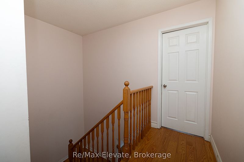 Toronto House for rent - 3 Bedrooms — photo 10