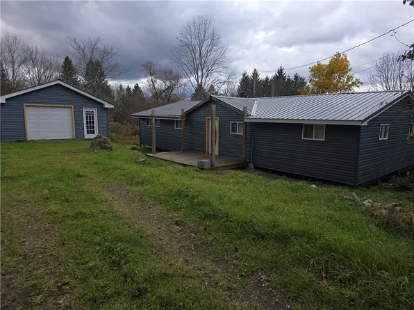 110 Pratt Ln, Oxford, NY 13830