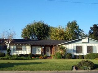 148 E Valencia St, Rialto, CA 92376