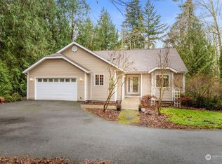 661 NE Woods Pl, Bremerton, WA 98311