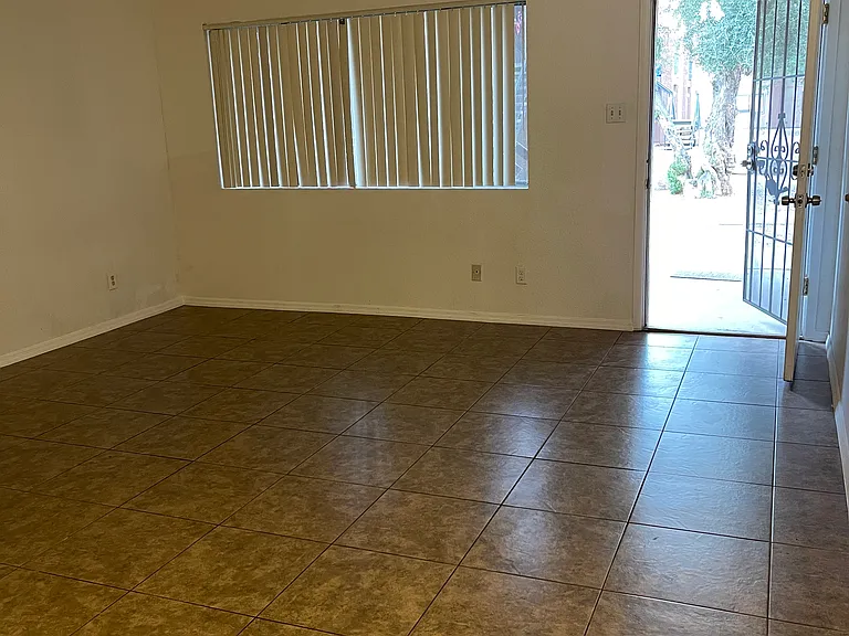 3810 N Maryvale Pkwy #1078 — Photo 4