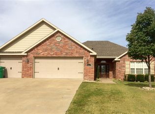 7930 Alivia Cir, Springdale, AR 72762