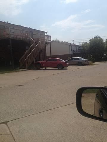 1st image of 122A Stephanie Dr