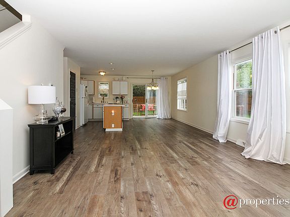 Kitchen / Living Room