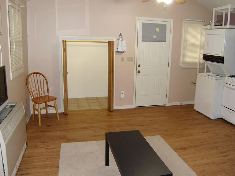 327 New Bedford Rd #COTTAGE — Photo 5