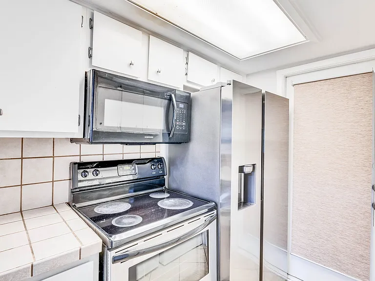 2104 Cullen Ave #207 — Photo 6