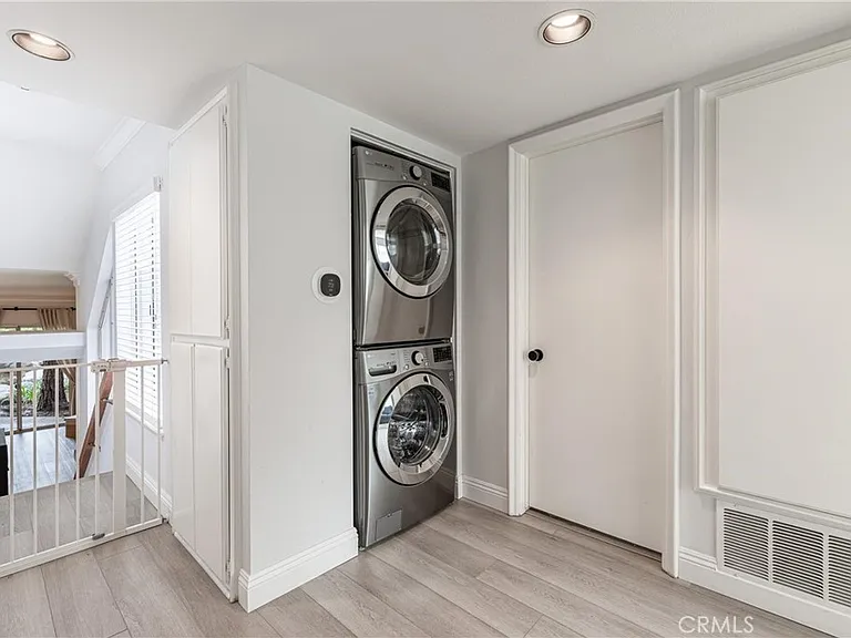 764 Wingate Bay — Photo 16