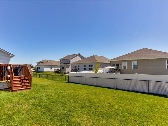 3rd image of 4205 NW Countrywood Dr