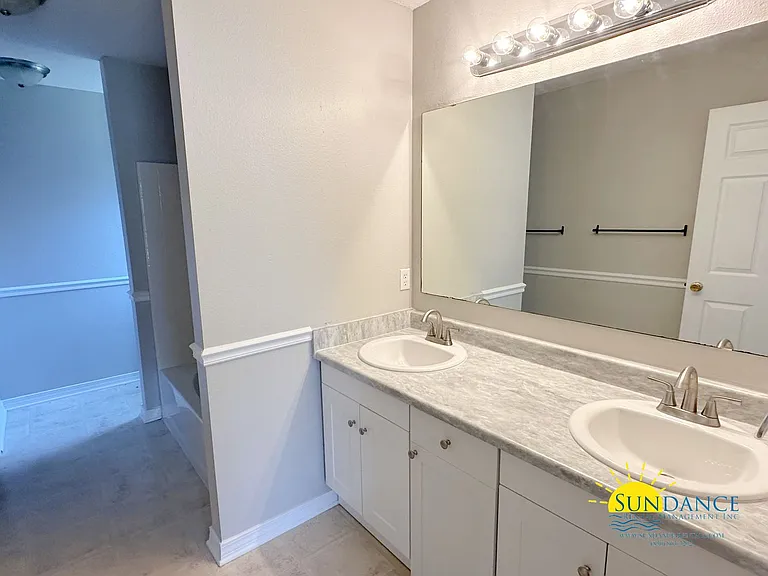 7692 Chablis Cir — Photo 6