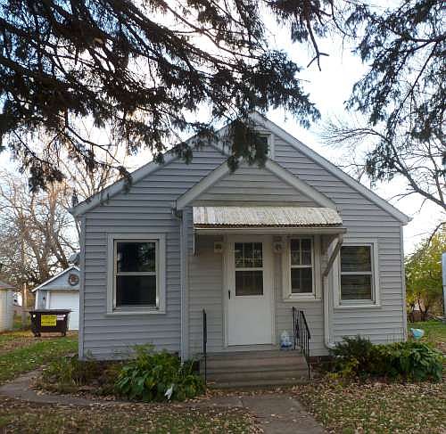 107 6th Street, Windom, Mn 56101