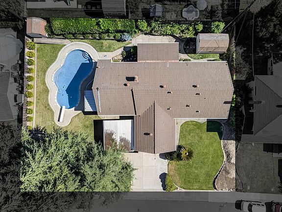 3rd image of 6516 Meadowcreek Way