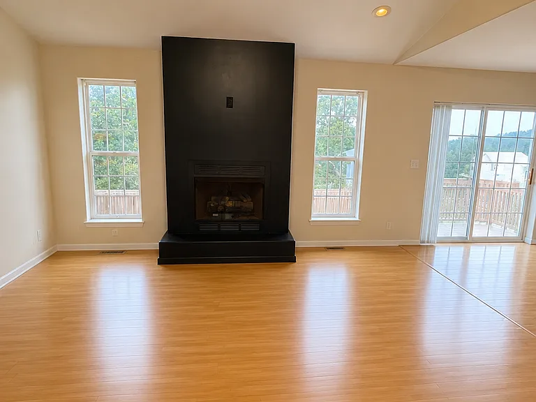 108 La Vista Dr — Photo 2