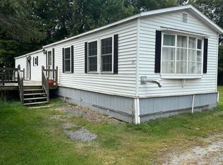 30 Cram St, Bradley, ME 04411