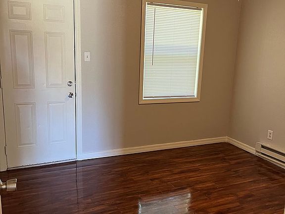 5th image of 309 S 3rd St #1