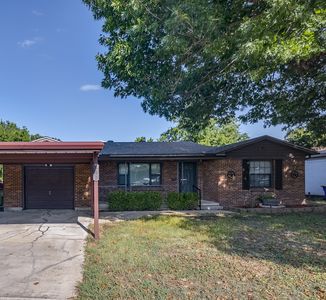 809 Sandell Dr, White Settlement, TX, 76108