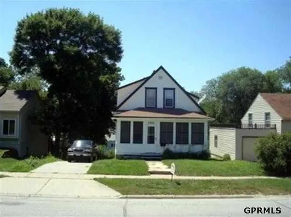 2952 N 54th St, Omaha, NE 68104