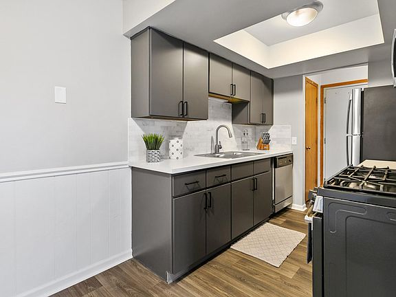 5th image of 7701 Riverview Dr #7742-202