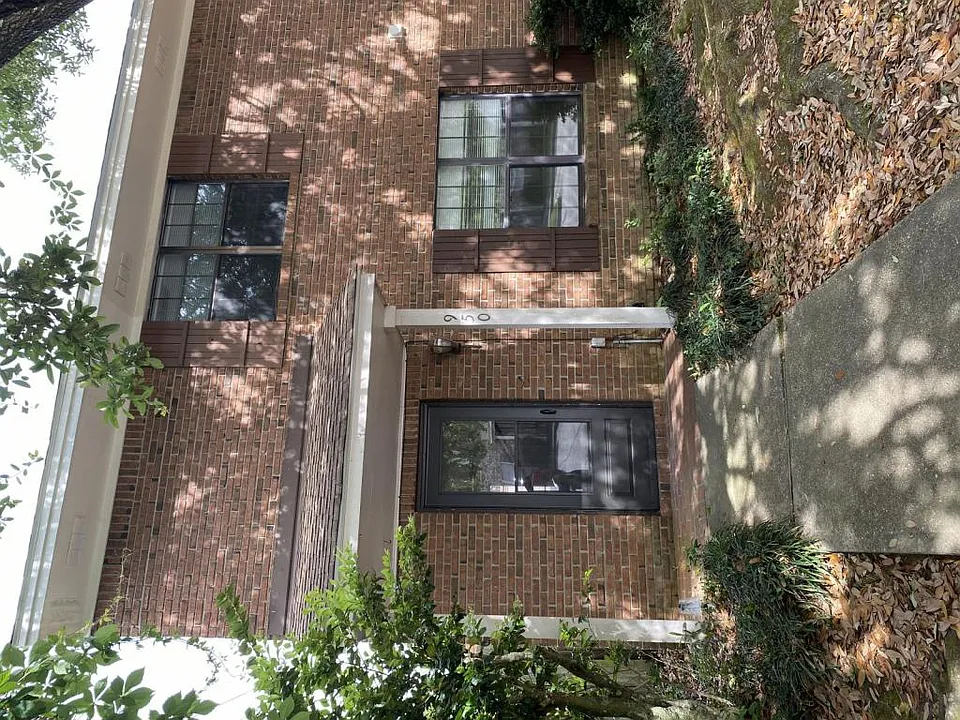 950 Jefferson Dr