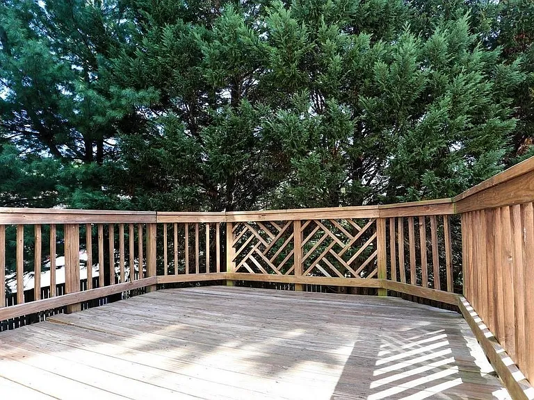 5601 Brookland Ct — Photo 11