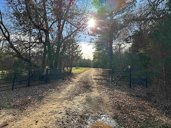 2nd image of 19290 County Road 2153