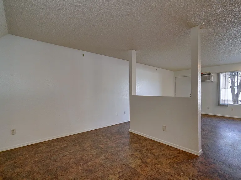 Monte Vista Commons — Photo 8
