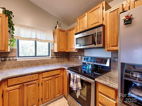 4th image of 1022 Mallard Head Ln
