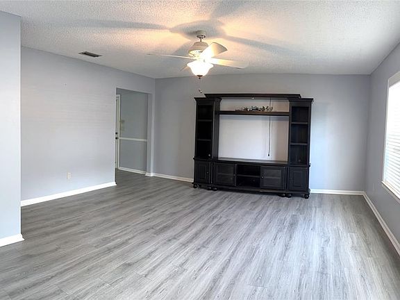 5th image of 26 FORE DRIVE