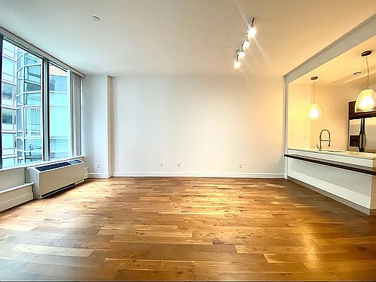 1st image of 217 51st Ave APT 523
