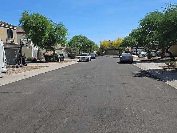 5th image of 36562 W Santa Maria St